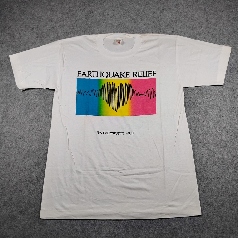 Vintage NewStar Earthquake Relief Its Everybodys‎ Fault Graphic T-Shirt White L
